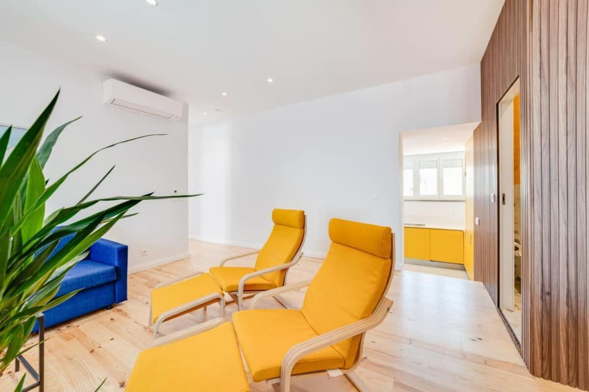 Cozy Coastal Getaway 3Br Apartment In Estoril Buitenkant foto