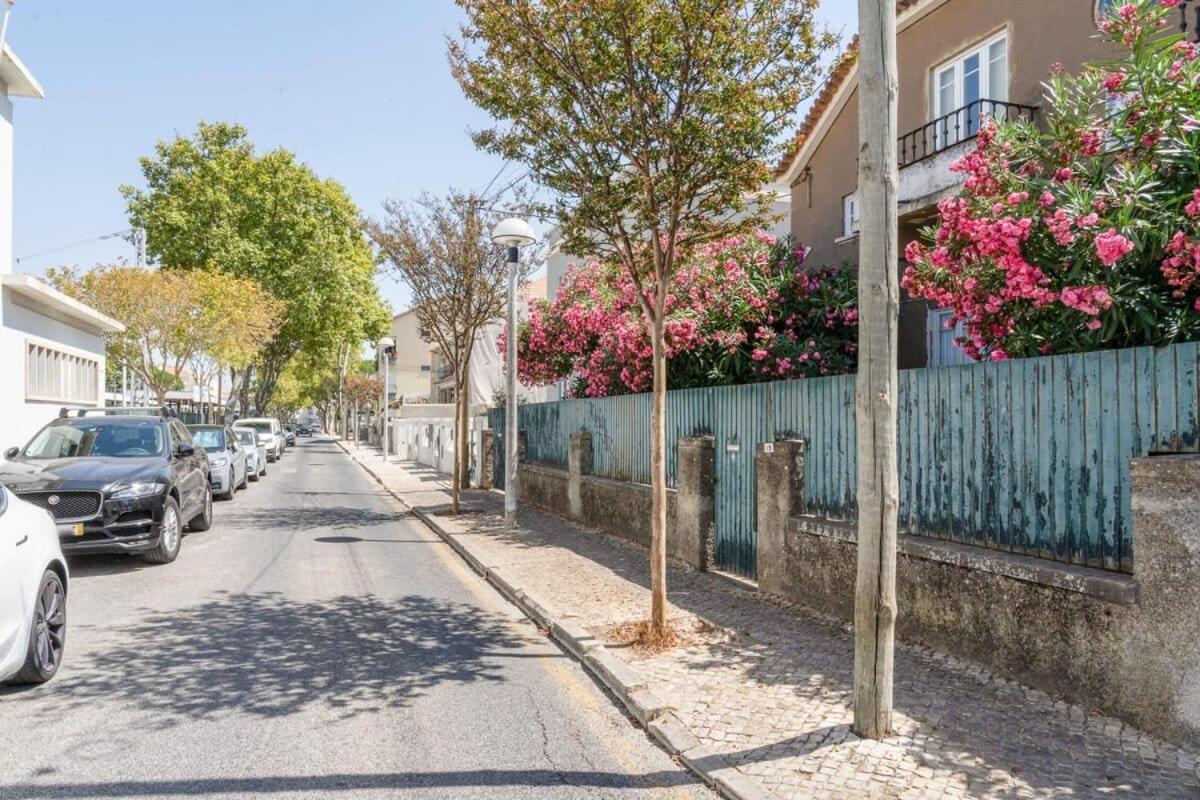 Cozy Coastal Getaway 3Br Apartment In Estoril Buitenkant foto